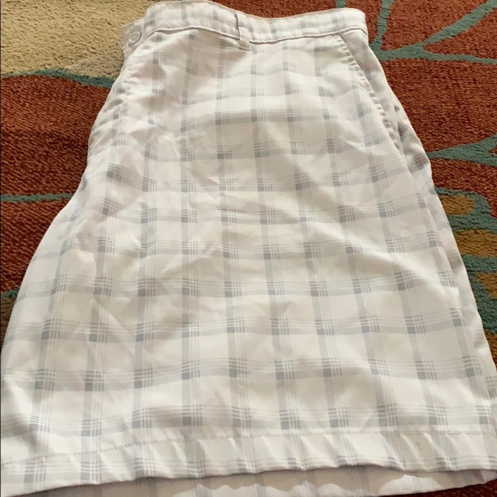 Russell size 49 white and gray plaid shorts